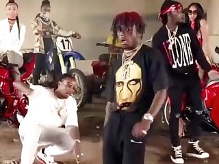 Migos - Bad And Boujee Ft. Lil Uzy Vert